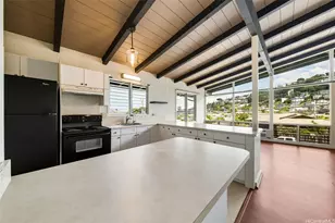 2571 Kekuanoni St, Honolulu, HI 96813 - Photo 5