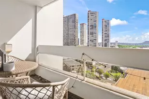 555 University Ave, Honolulu, HI 96826 - Photo 9