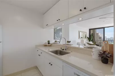 2444 Hihiwai Street #1805, Honolulu, HI 96826 - Photo 17