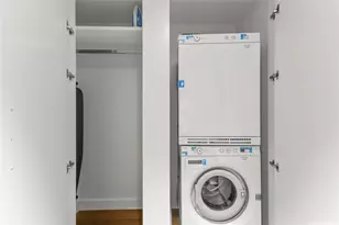 383 Kalaimoku St, Honolulu, HI 96815 - Photo 21