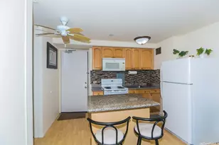 445 Kaiolu St, Honolulu, HI 96815 - Photo 11