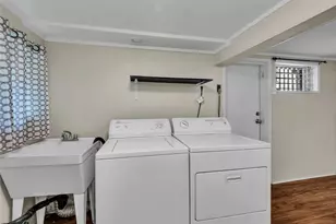 297 W Puainako St, Hilo, HI 96720 - Photo 15