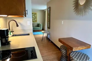 2425 Kuhio Ave, Honolulu, HI 96815 - Photo 7