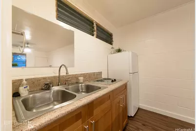 242 Kaiulani Avenue, Honolulu, HI 96815 - Photo 5