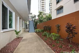 242 Kaiulani Ave, Honolulu, HI 96815 - Photo 13