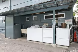 242 Kaiulani Ave, Honolulu, HI 96815 - Photo 17