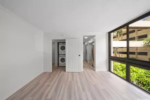 521 Hahaione St, Honolulu, HI 96825 - Photo 9