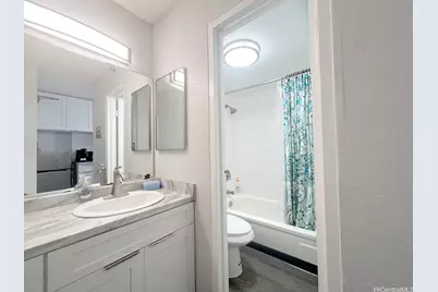 1920 Ala Moana Boulevard #706, Honolulu, HI 96815 - Photo 9