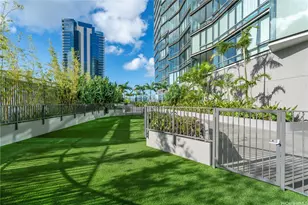 1001 Queen St, Honolulu, HI 96814 - Photo 11