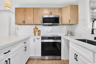 4124 Likini St, Honolulu, HI 96818 - Photo 25