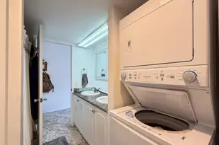 444 Nahua St, Honolulu, HI 96815 - Photo 9