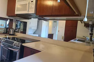 1910 Ala Moana Blvd, Honolulu, HI 96815 - Photo 5