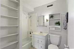 509 University Ave, Honolulu, HI 96826 - Photo 9