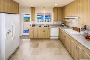 55 Poipu Dr, Honolulu, HI 96825 - Photo 11