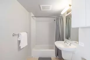 1009 Kapiolani Blvd, Honolulu, HI 96814 - Photo 17