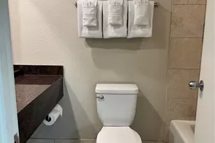 2045 Kalakaua Ave, Honolulu, HI 96815 - Photo 7