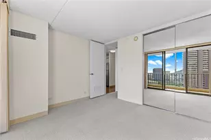 411 Hobron Ln, Honolulu, HI 96815 - Photo 15