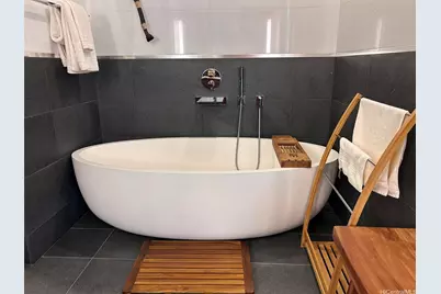 1108 Auahi Street #1400, Honolulu, HI 96814 - Photo 15