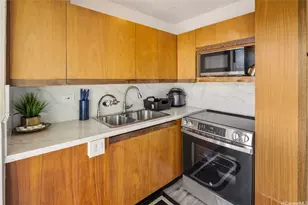 2609 Ala Wai Blvd, Honolulu, HI 96815 - Photo 9