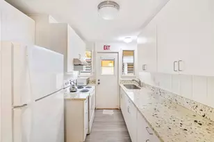 726 Menehune Ln, Honolulu, HI 96826 - Photo 19