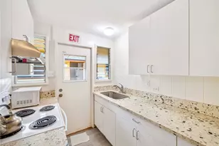 726 Menehune Ln, Honolulu, HI 96826 - Photo 17