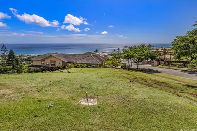 549 Moaniala Street, Honolulu, HI 96821 - Photo 1