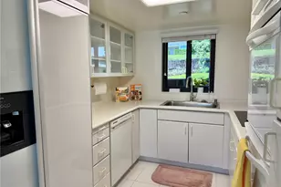 1015 Wilder Ave, Honolulu, HI 96822 - Photo 7