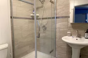 1074 Lanui Pl, Honolulu, HI 96817 - Photo 11