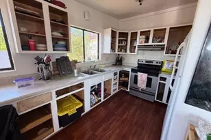 1087 Wiliki Dr, Honolulu, HI 96818 - Photo 15