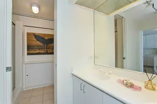 2877 Kalakaua Ave, Honolulu, HI 96815 - Photo 13