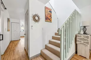 553 Pepeekeo St, Honolulu, HI 96825 - Photo 11