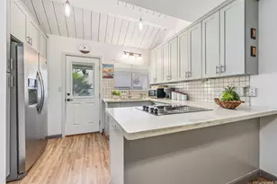 553 Pepeekeo St, Honolulu, HI 96825 - Photo 7