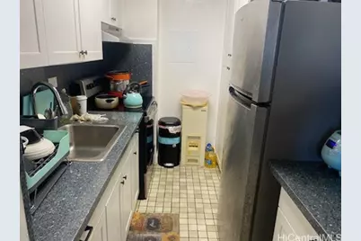 1137 Wilder Avenue #803, Honolulu, HI 96822 - Photo 9