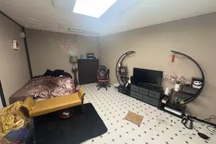 1750 Kalakaua Ave, Honolulu, HI 96826 - Photo 1