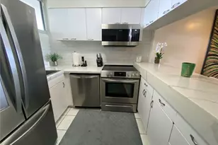 555 University Ave, Honolulu, HI 96826 - Photo 5