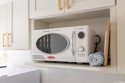 2427 Kuhio Avenue #1605, Honolulu, HI 96815 - Photo 17