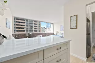 1560 Kanunu St, Honolulu, HI 96814 - Photo 17