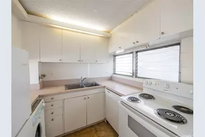 2421 Ala Wai Boulevard #1204, Honolulu, HI 96815 - Photo 3
