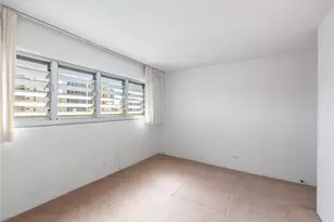 2421 Ala Wai Blvd, Honolulu, HI 96815 - Photo 7