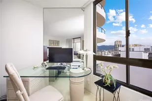 1910 Ala Moana Blvd, Honolulu, HI 96815 - Photo 11