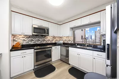 1910 Ala Moana Boulevard #26C, Honolulu, HI 96815 - Photo 3