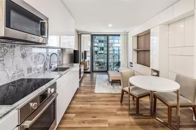 987 Queen Street #1806, Honolulu, HI 96814 - Photo 1