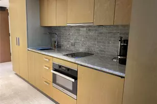 383 Kalaimoku St, Honolulu, HI 96815 - Photo 3