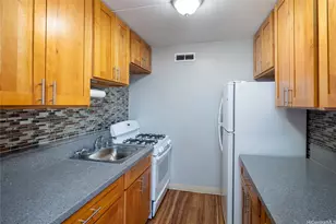 910 Ahana St, Honolulu, HI 96814 - Photo 5