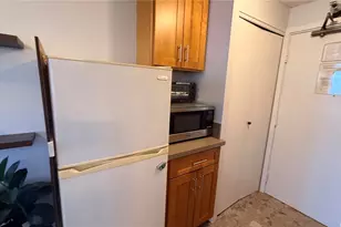 1700 Ala Moana Blvd, Honolulu, HI 96815 - Photo 3