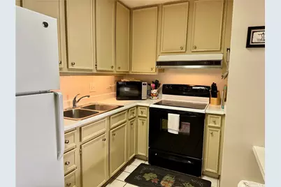 2440 Kuhio Avenue #2105, Honolulu, HI 96815 - Photo 7