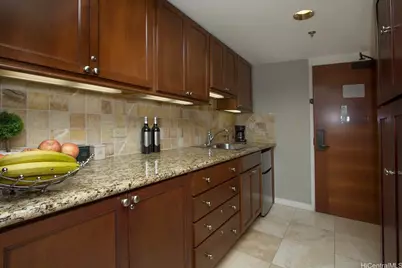 2045 Kalakaua Avenue #214, Honolulu, HI 96815 - Photo 9