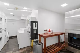 2045 Kalakaua Ave, Honolulu, HI 96815 - Photo 15