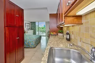 2045 Kalakaua Ave, Honolulu, HI 96815 - Photo 7