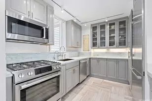 2895 Kalakaua Ave, Honolulu, HI 96815 - Photo 19
